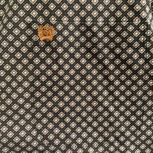 Like new cinch shirt. Size M. Always taken to cleaners never machine washed.